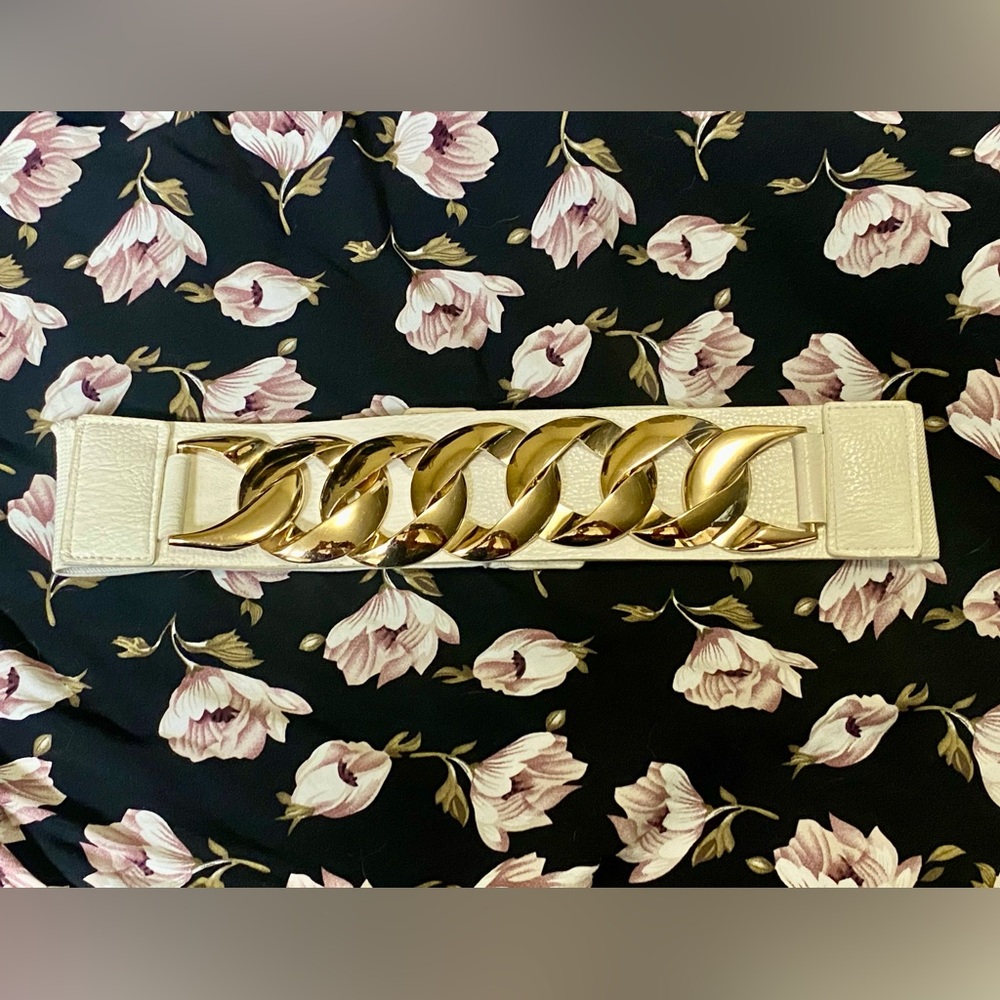 Snap Back Belt with Chain